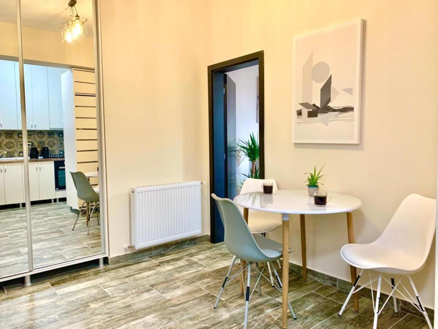 Cityscape Apartment Near Palas Mall Iasi Bagian luar foto